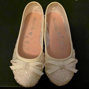 Olive & Edie white embroidered flats